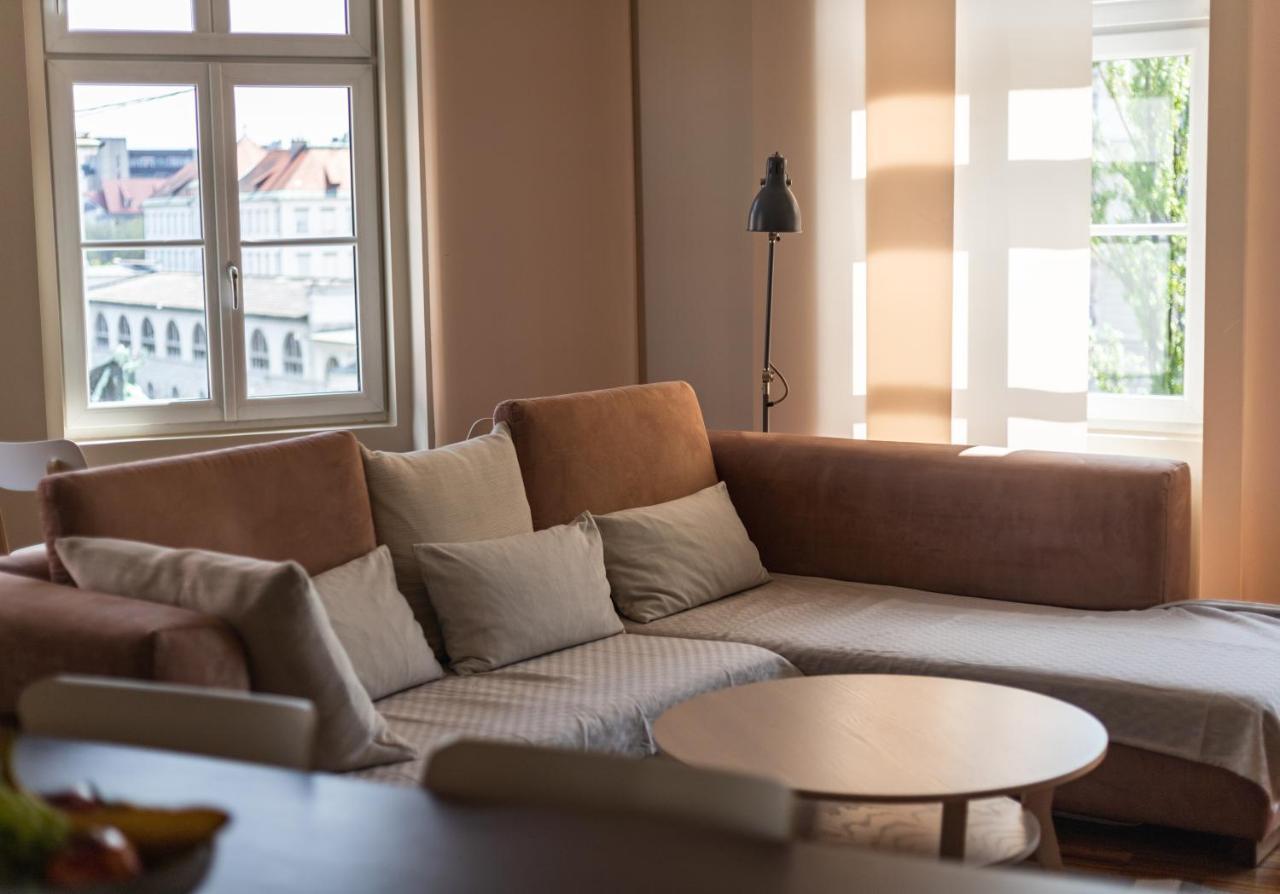 Triple Bridge Ljubljana Apartment Bagian luar foto