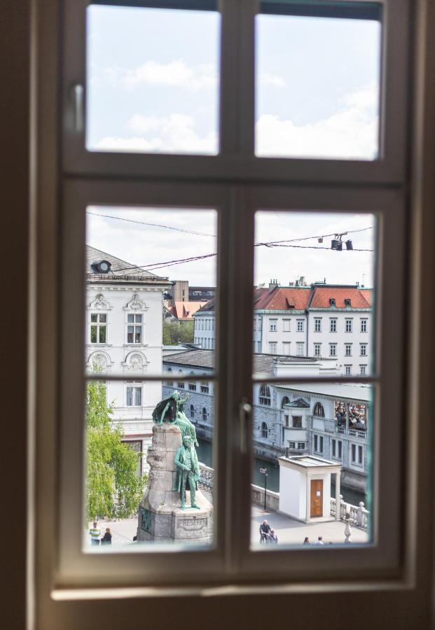 Triple Bridge Ljubljana Apartment Bagian luar foto